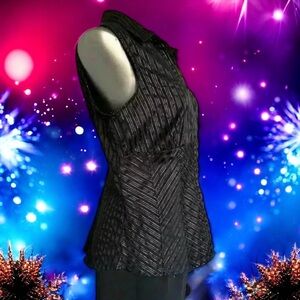 $8 Add-On 💟Fitted Button Down Top